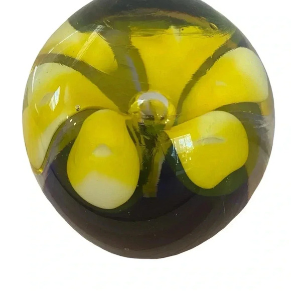 Arte Murano ICET Flower Round Paperweight - Picture 4 of 8